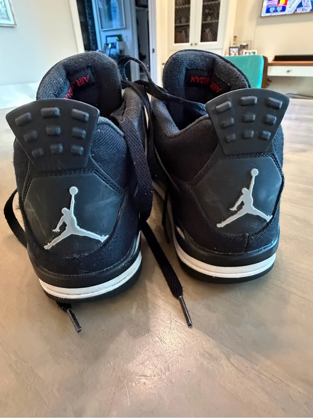 Air Jordan 4 Retro “Black Canvas”